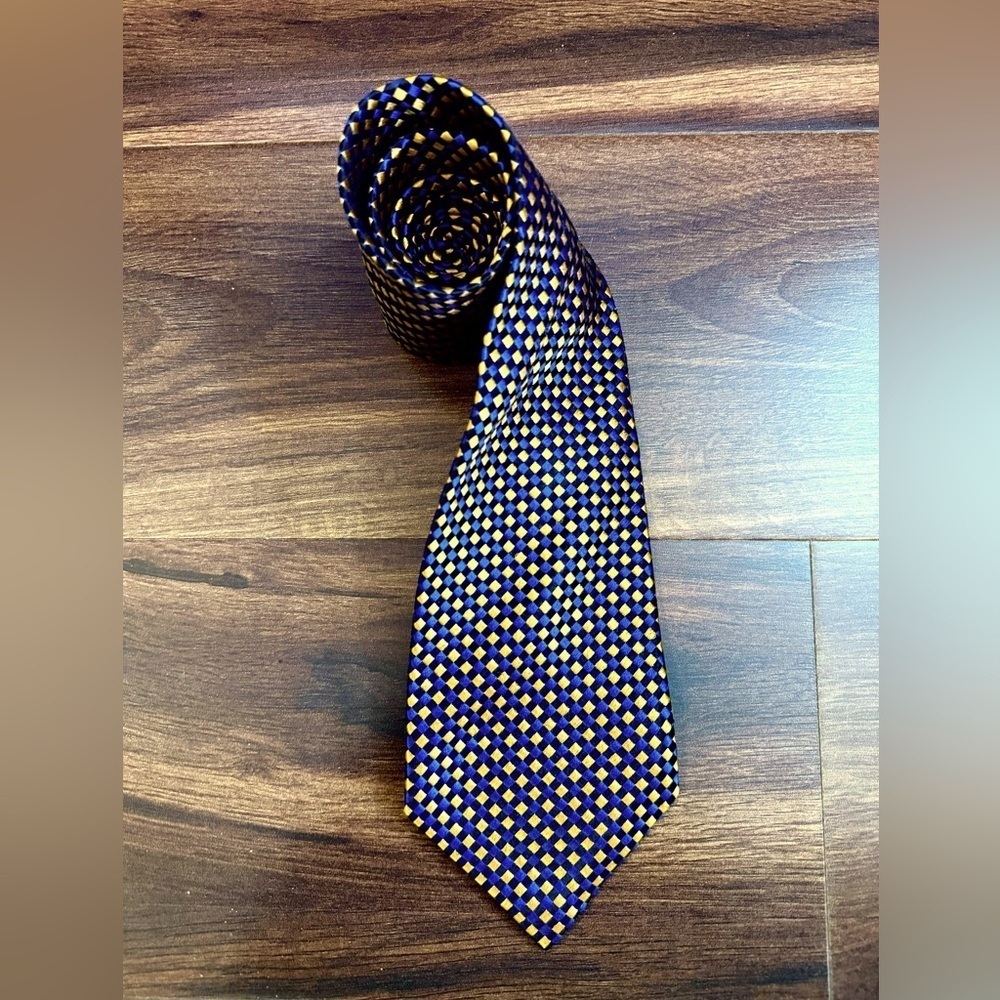 Lord & Taylor Blue and Gold Silk Tie with Geometric Pattern